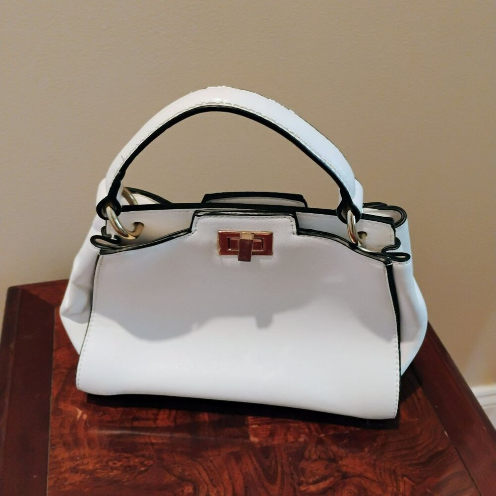 Mellow World White Floral Embroidered Handbag With Gold Tone Hardware - Picture 2 of 10